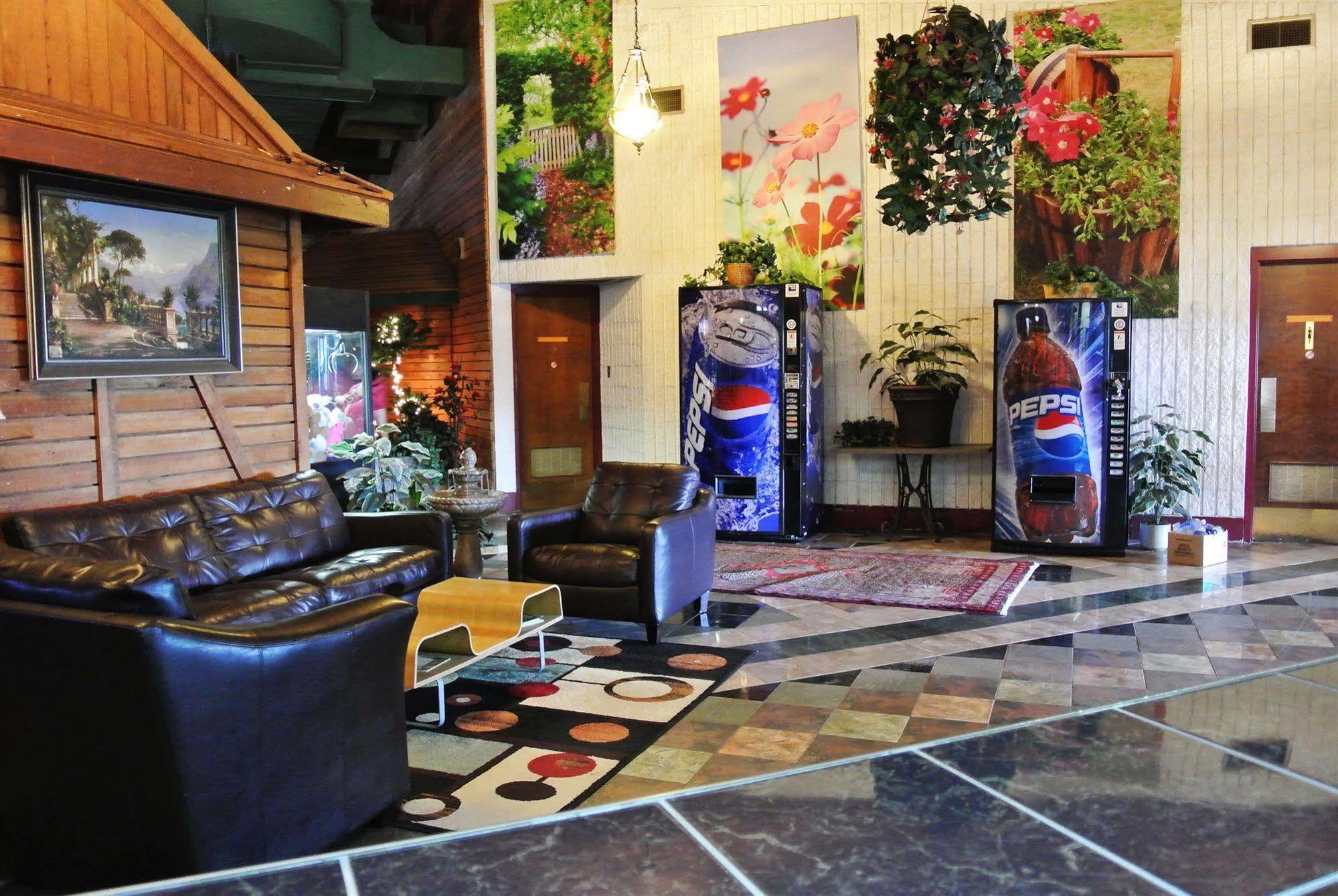 Vegreville Garden Inn Esterno foto