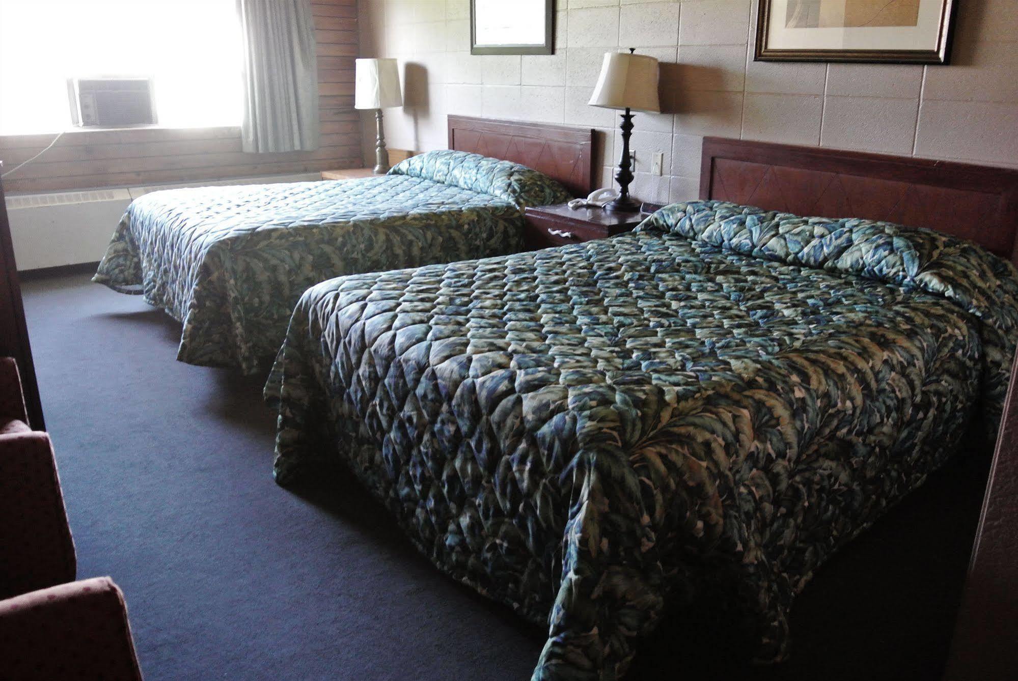 Vegreville Garden Inn Esterno foto