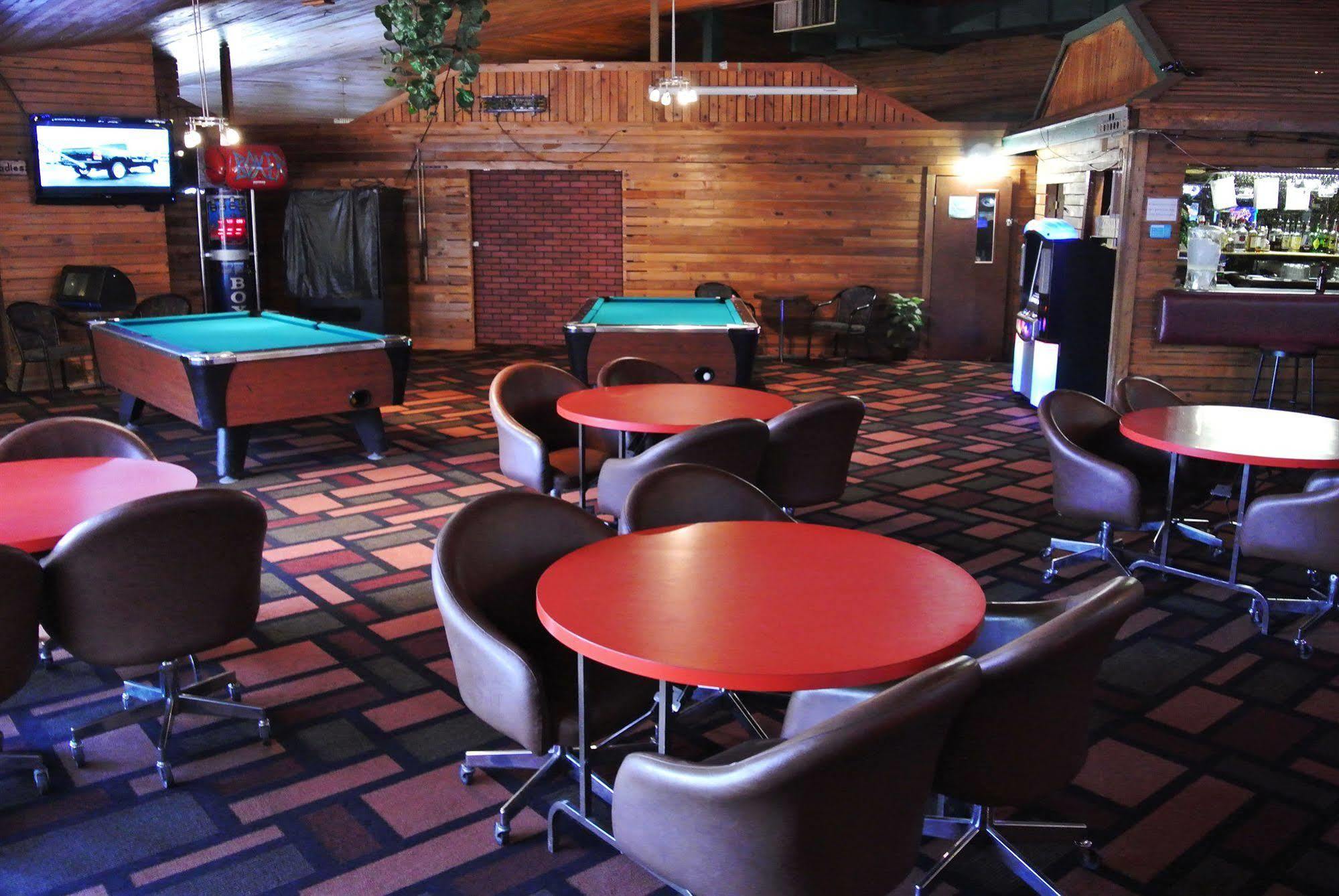 Vegreville Garden Inn Esterno foto